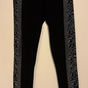 NWOT Midnight Hour Joy Division leggings Medium.